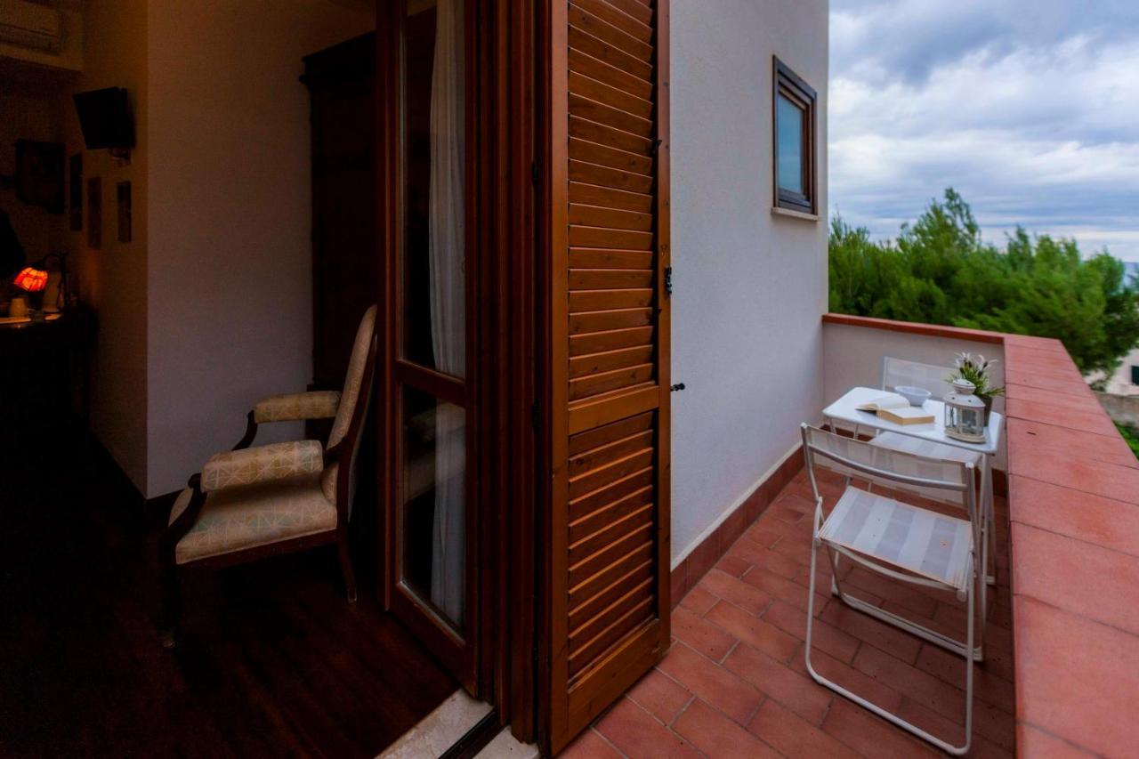 Hotel Pocho San Vito Lo Capo Exterior photo